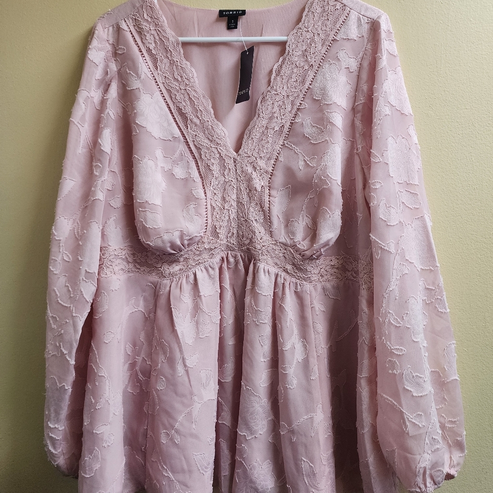 Torrid Pink Lace Babydoll Floral Empire Waste Semi Sheer Shirt Blouse Size 1x